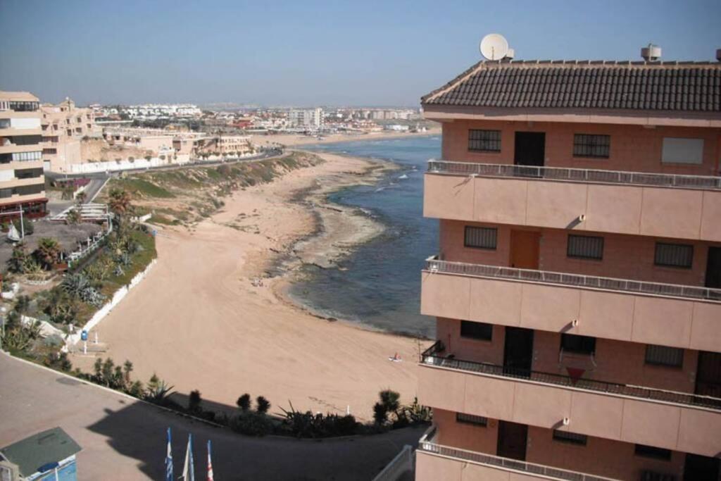 Splendido Appartamento Fronte Mare Vista Spiaggia - Prima Linea Mare Torrevieja Ngoại thất bức ảnh