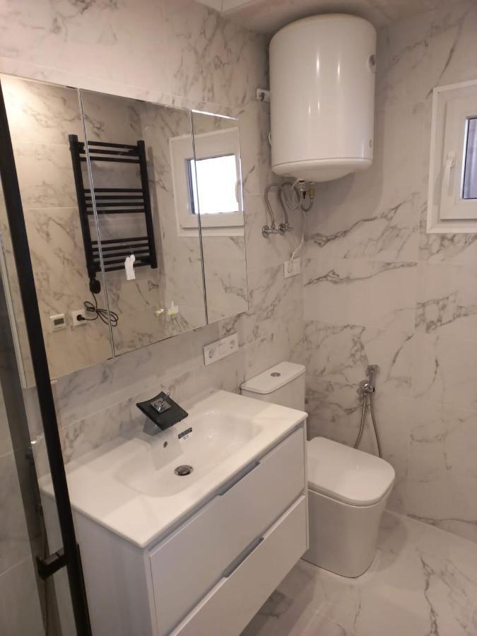 Splendido Appartamento Fronte Mare Vista Spiaggia - Prima Linea Mare Torrevieja Ngoại thất bức ảnh