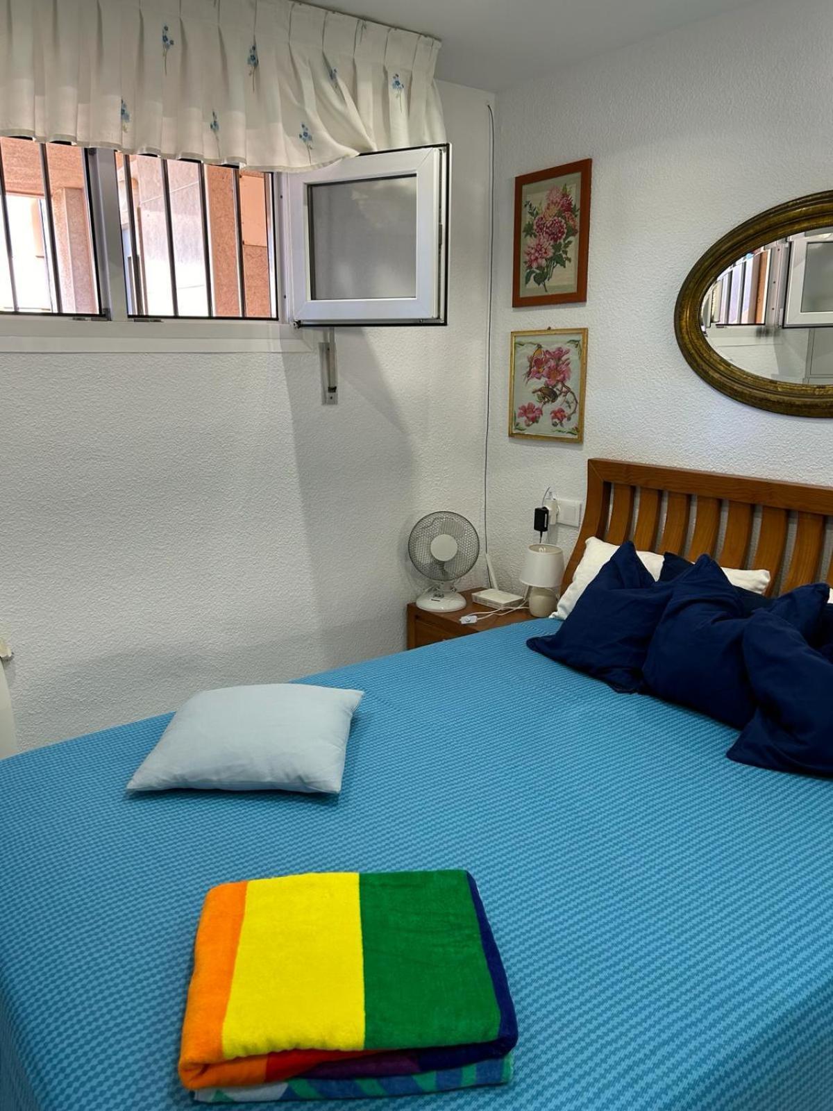 Splendido Appartamento Fronte Mare Vista Spiaggia - Prima Linea Mare Torrevieja Ngoại thất bức ảnh